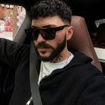 R Y